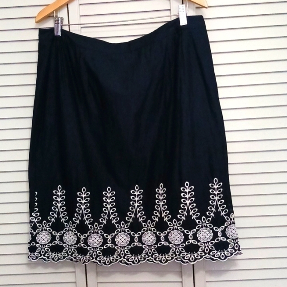 Laura Petites Navy Blue Cotton Embroidered Skirt, Size 14